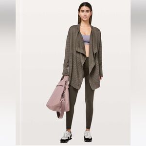 Lululemon Find Your Calm Wrap
Dark Olive / Carbon Dust